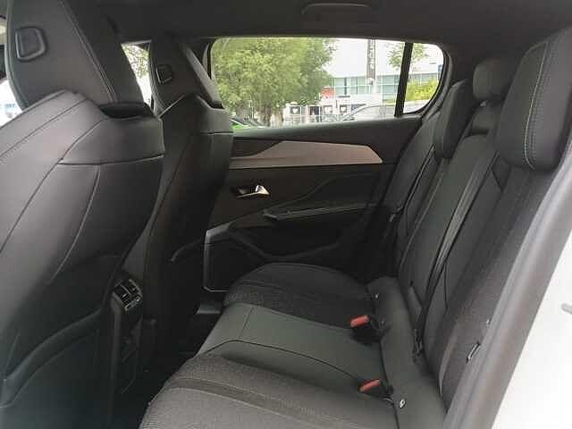 Peugeot 308 BlueHDi 130 S&S EAT8 GT