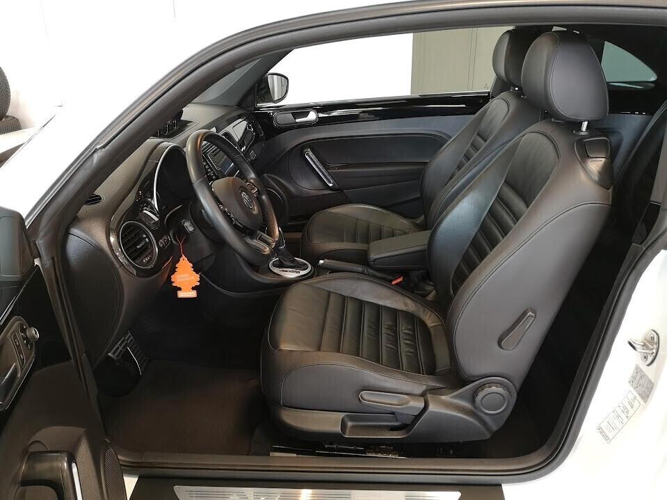Volkswagen Maggiolino 2.0 TDI DSG Sport TETTO PELLE XENO