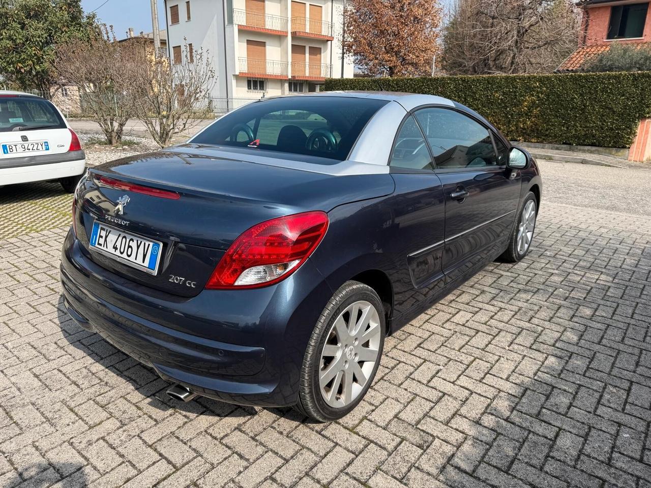 Peugeot 207 1.6 VTi 120CV CC Allure