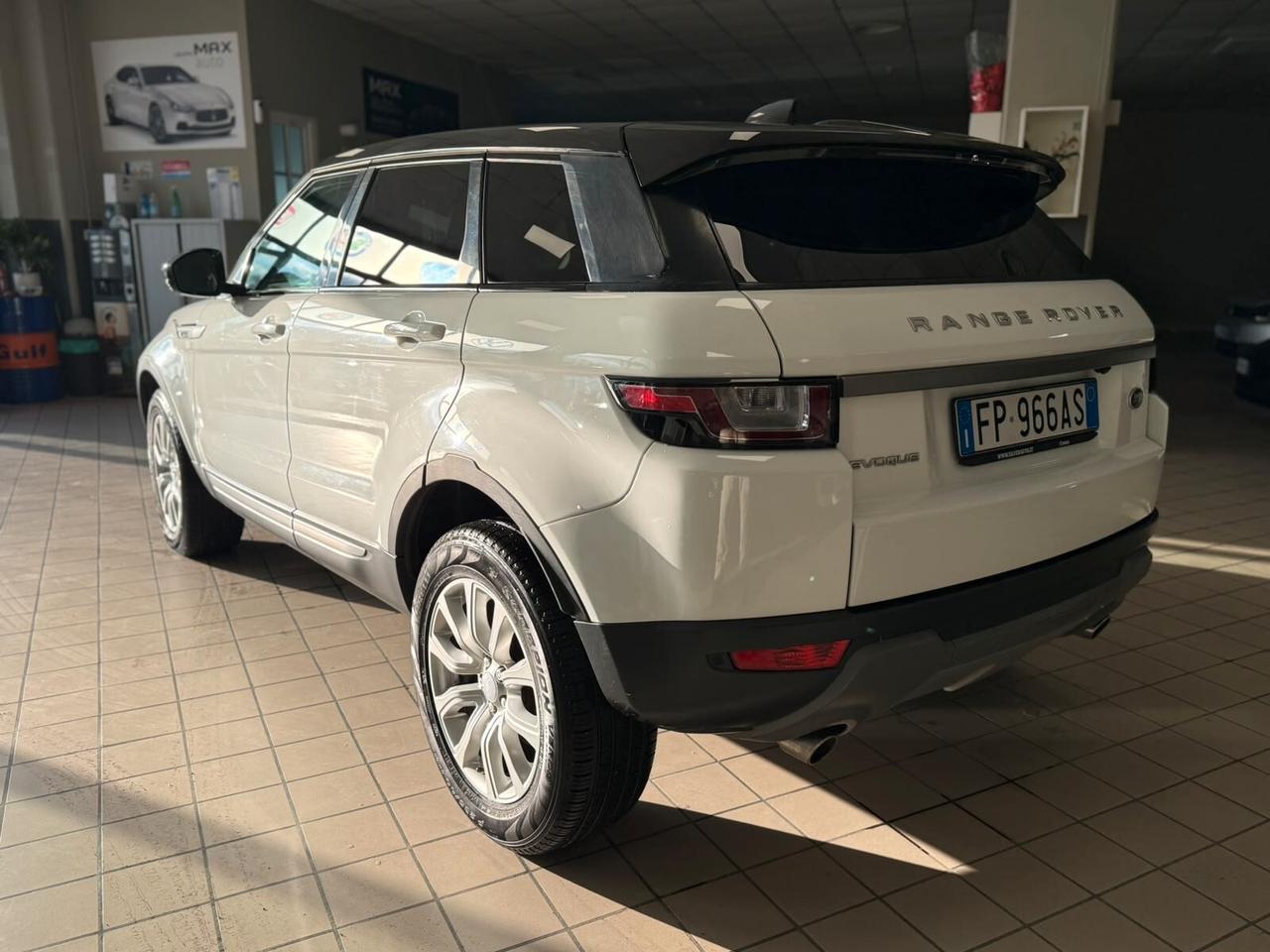 Land Rover Range Evoque 2.0 TD4 150 CV 5p. SE Dynamic