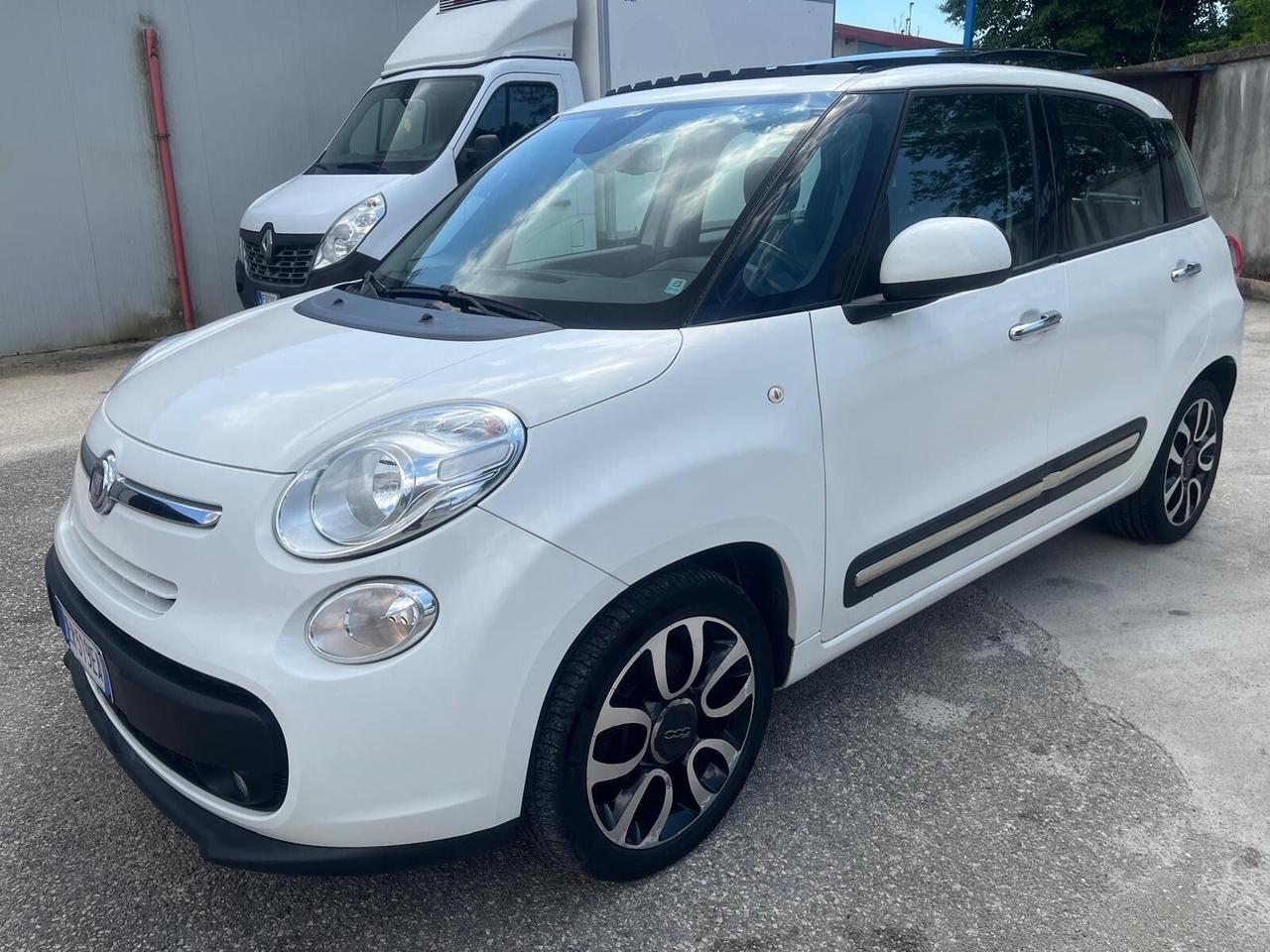 Fiat 500 L-1.6 mjt lounge-tetto apr-2013