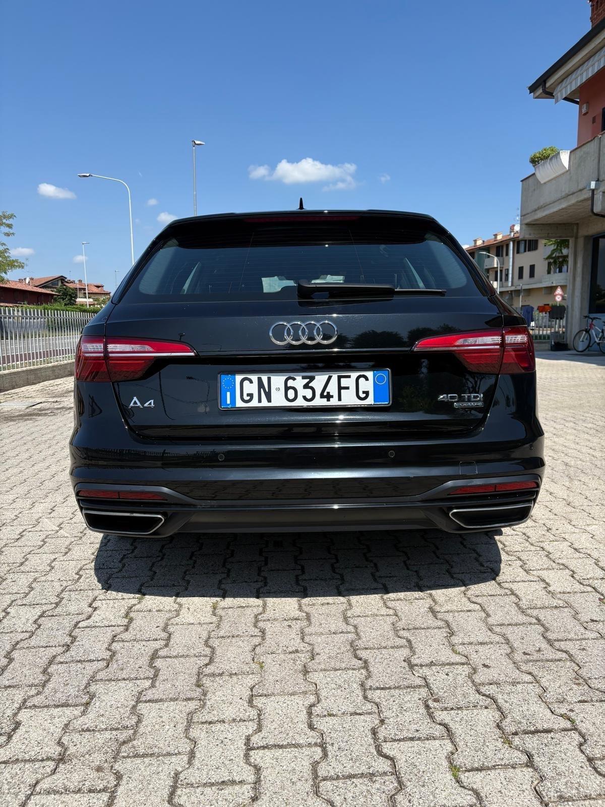 Audi A4 Avant 40 TDI quattro S tronic Business Advanced