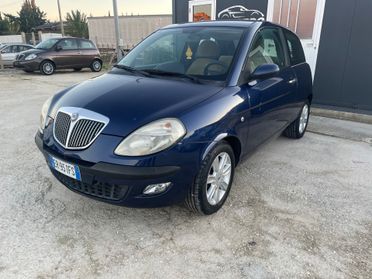 Lancia Ypsilon 1.2 16V Argento