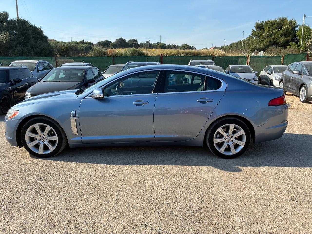 Jaguar XF 2.7D V6 Premium Luxury
