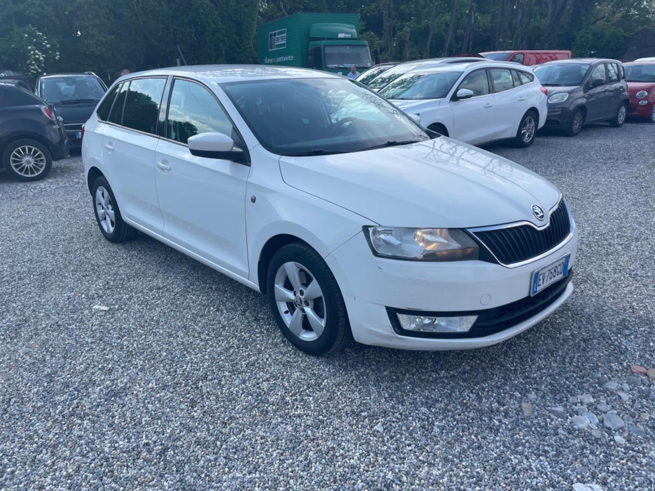 Skoda Rapid 1.6 TDI CR 90 CV DSG Elegance