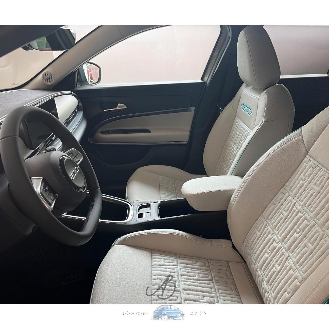 Fiat 600 Hybrid 110 CV DCT MHEV La Prima