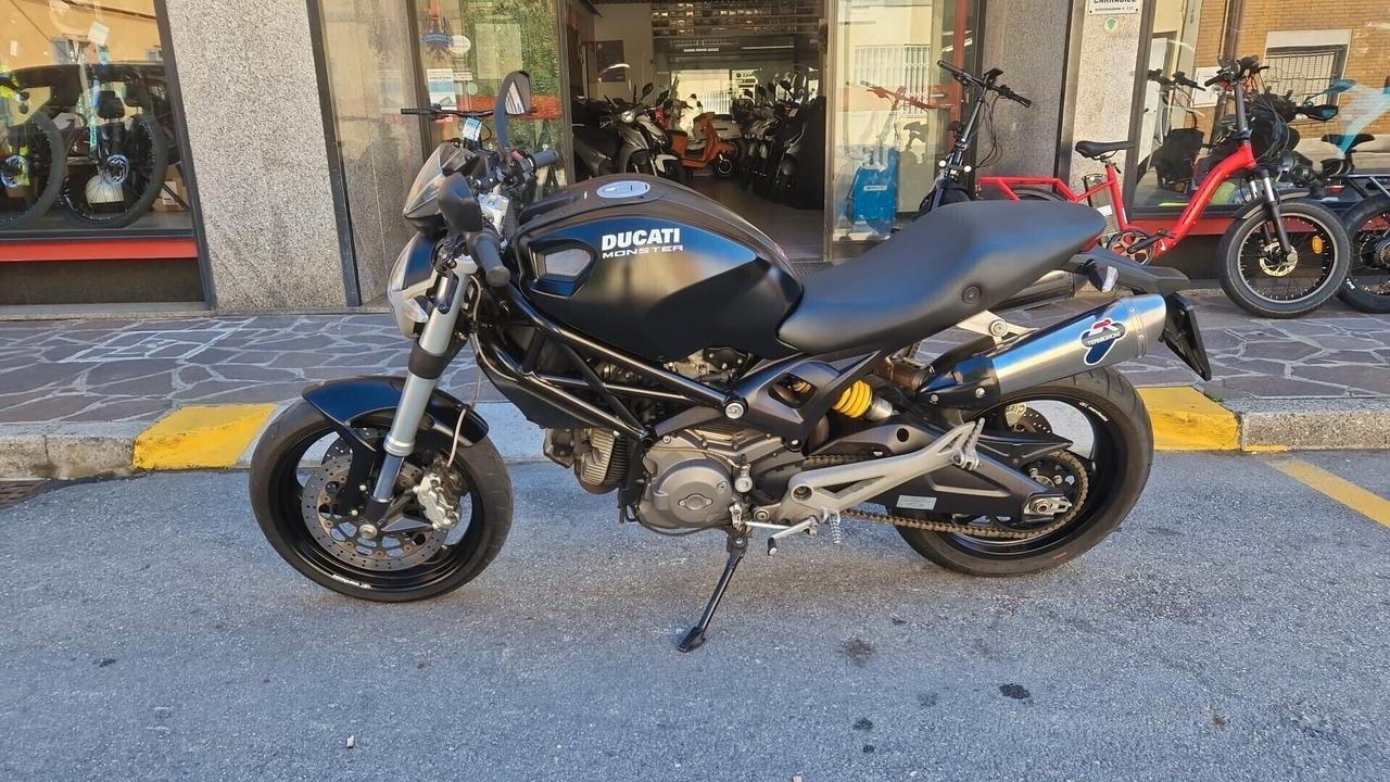 DUCATI MONSTER 696 NERO OPACO 04/2009 km 27000
