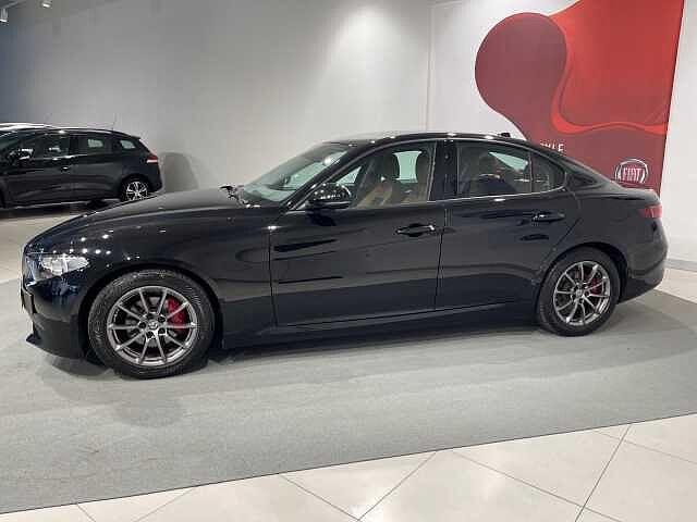 Alfa Romeo Giulia 2.0 Turbo 200 CV AT8 Super