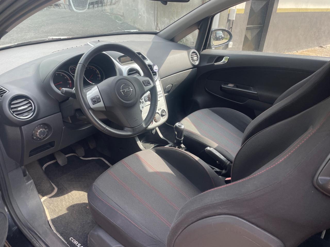 Opel Corsa NEOPATENTATI