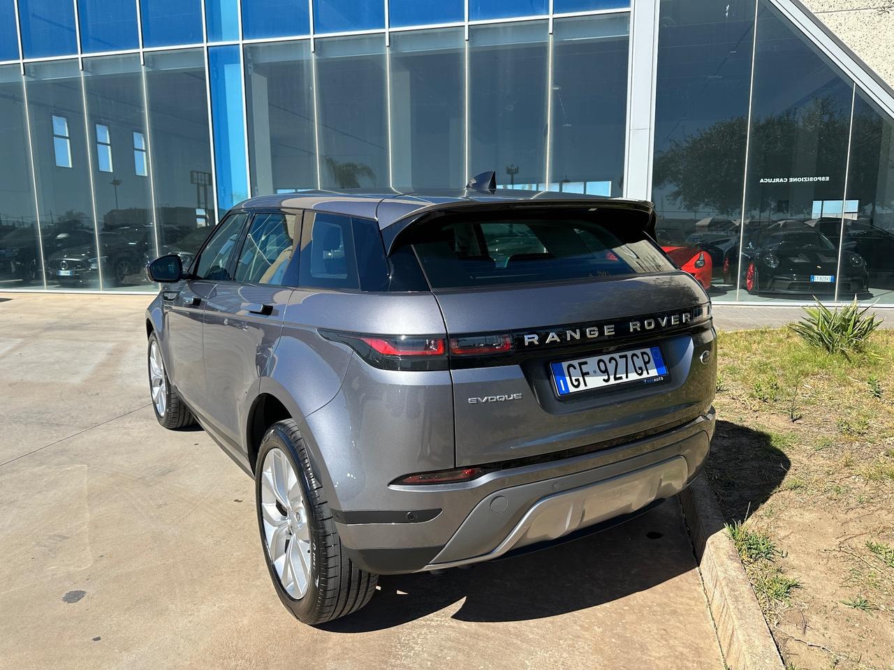 Range Rover Evoque 2.0d SE 163cv possibilità noleggio no scoring