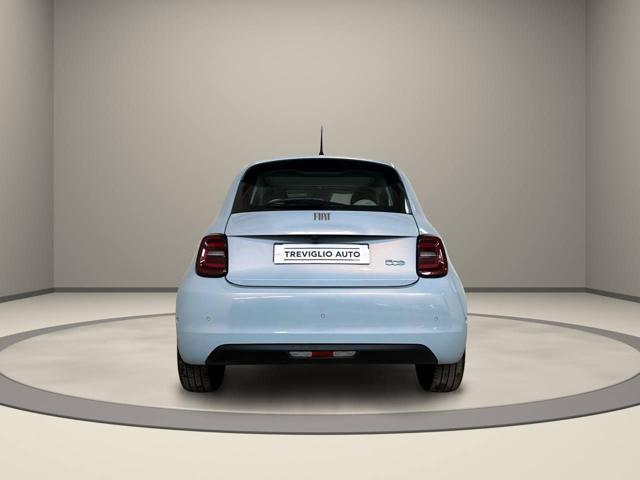FIAT 500e Berlina 42 kWh La Prima 320 Km Autonomia