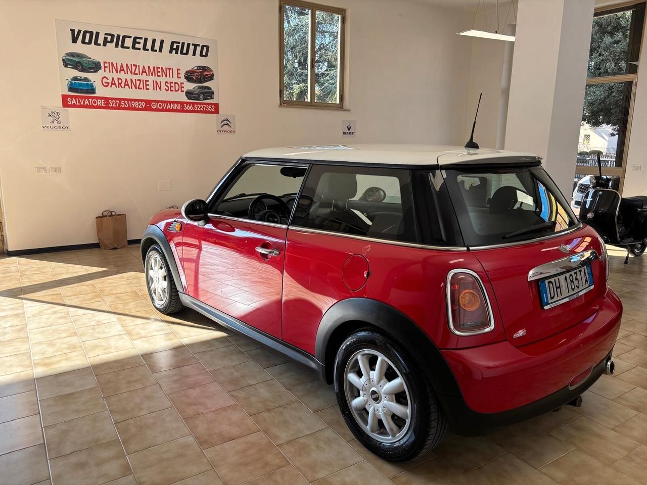 MINI COOPER ANNO 2007 BZ GPL km 156 mila