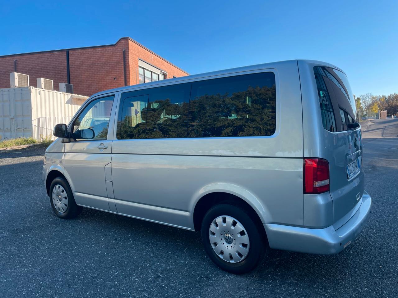 Volkswagen Transporter Caravelle 2.0 TDI 140CV PL Trendline 9 POSTI