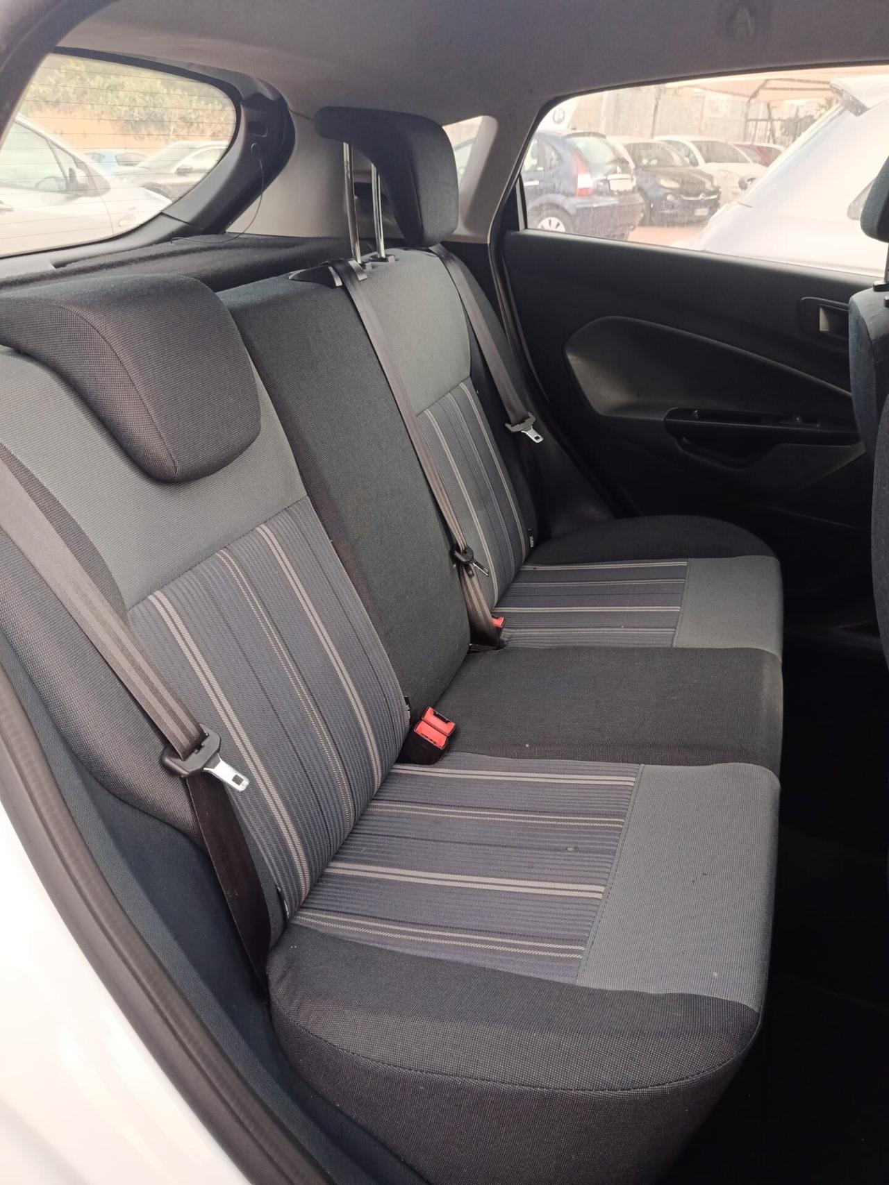 Ford Fiesta 1.4 5 porte Bz.- GPL Titanium