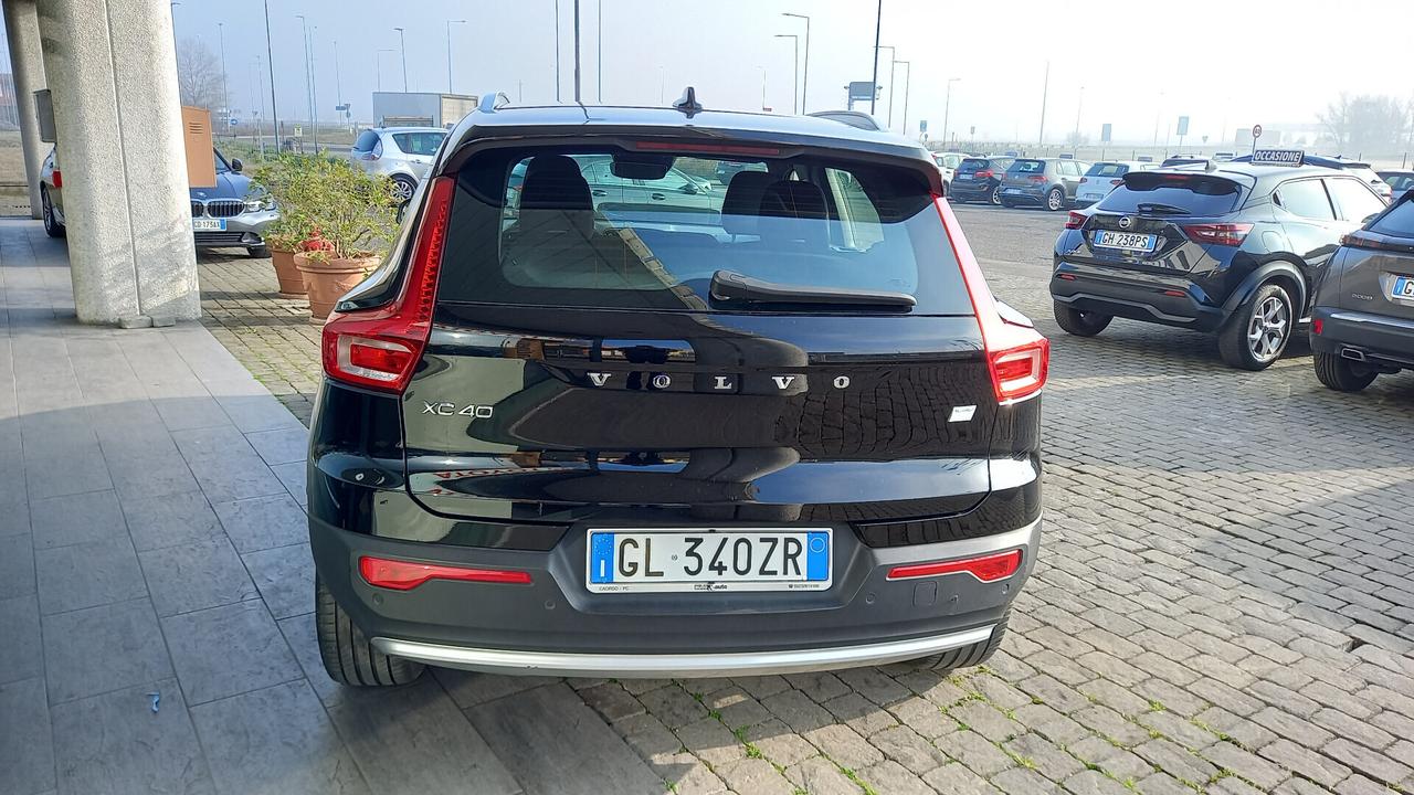 Volvo XC40 T4 Recharge Plug-in Hybrid automatico Core