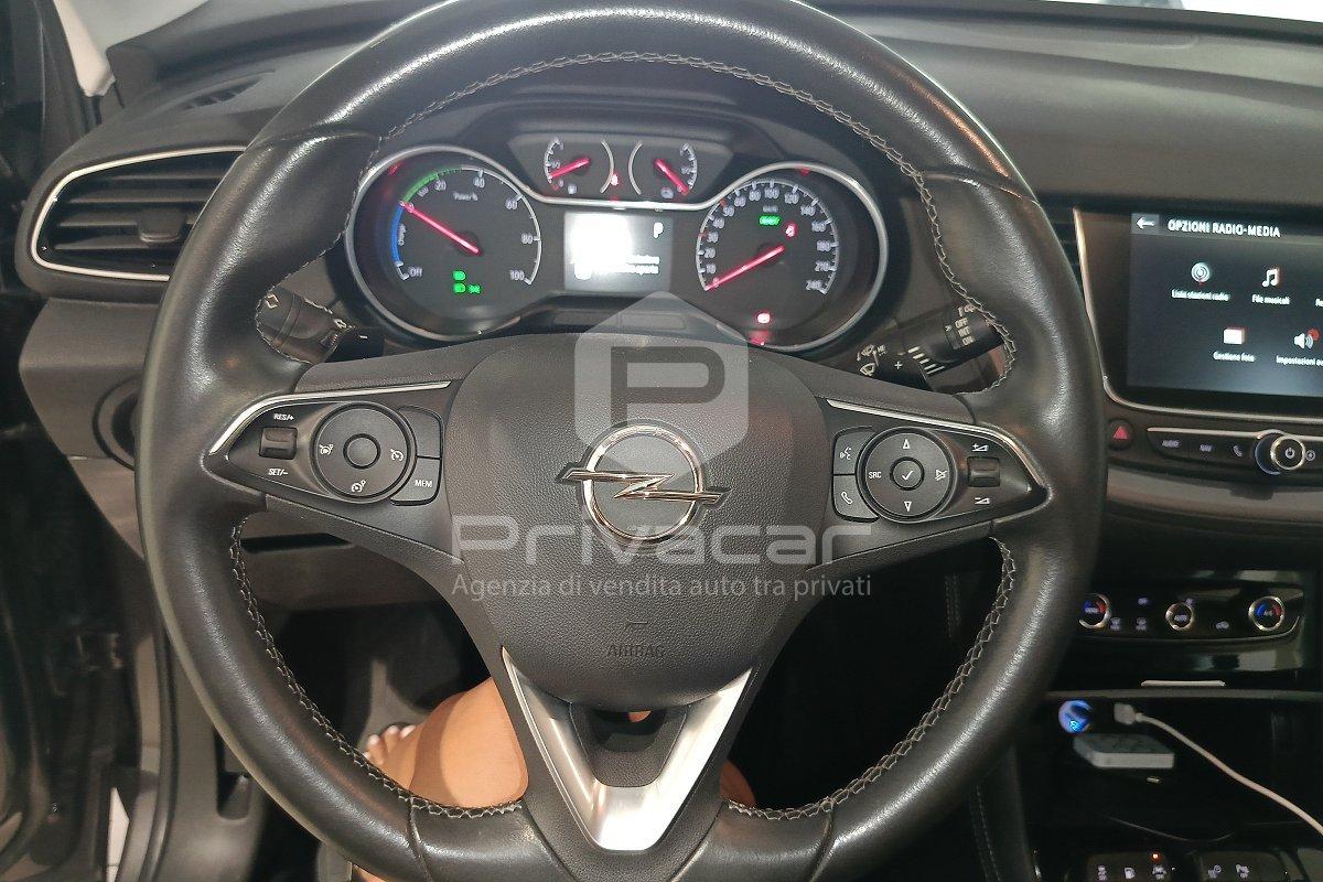 OPEL Grandland X 1.6 Hybrid4 Plug-in aut. AWD