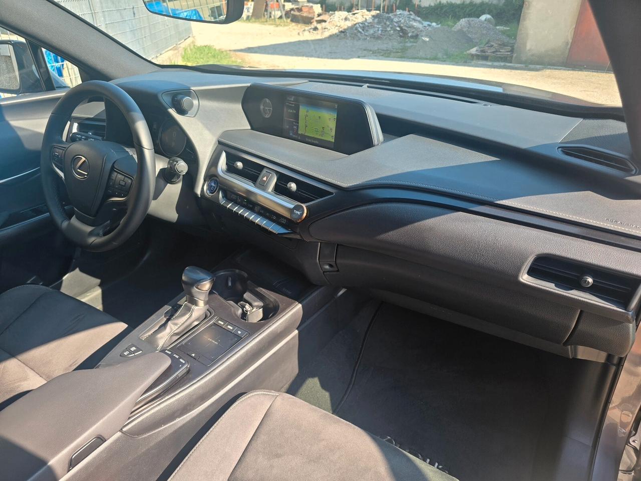 Lexus UX UX Hybrid Business