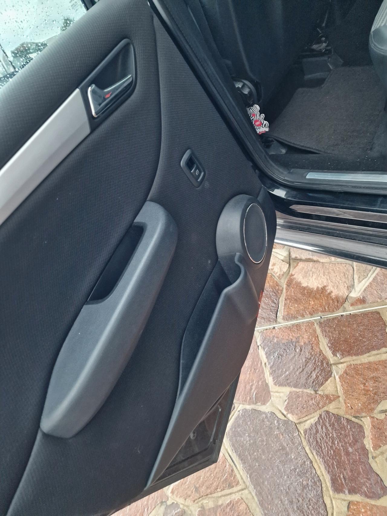 Mercedes-benz B 200 CDI PER NEOPATENTATI E CAMBIO AUTOMATICO