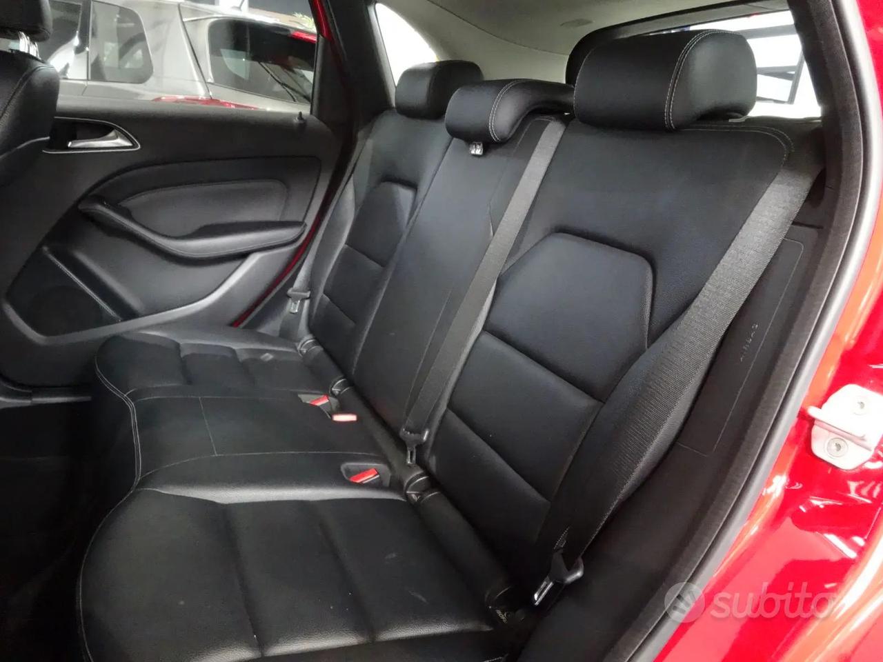 Mercedes B