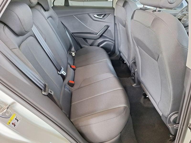 Audi Q2 Q2 35 TDI S tronic Identity Black