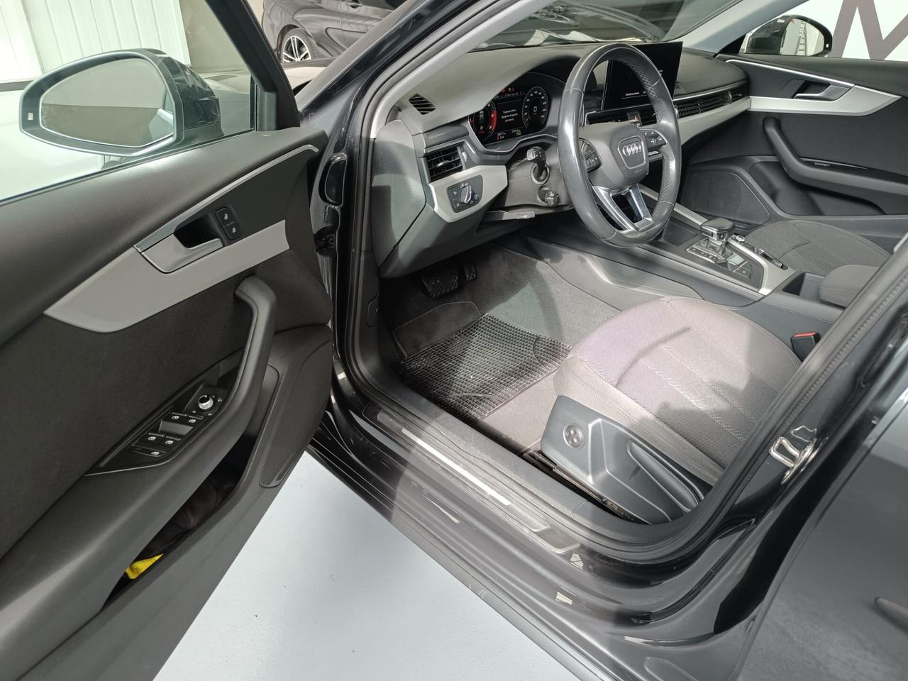 Audi A4 Avant 35 TDI/163 CV S tronic Business Advanced