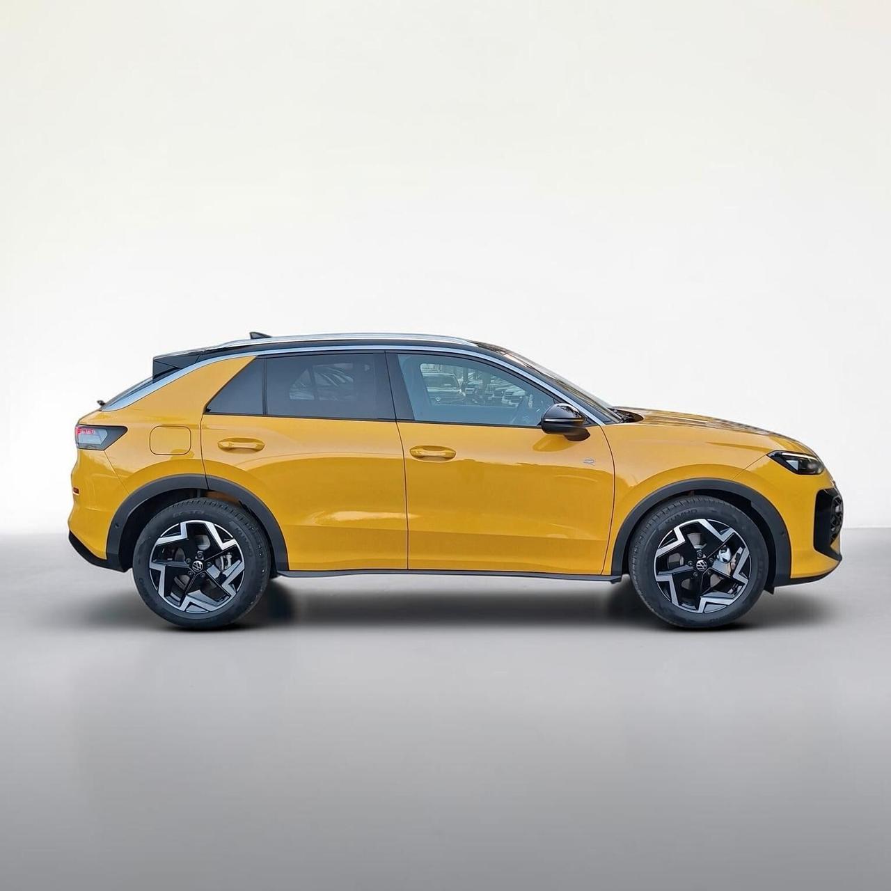 VOLKSWAGEN NEW T-ROC 1.5 eTSI R-LINE ACT 150CV DSG