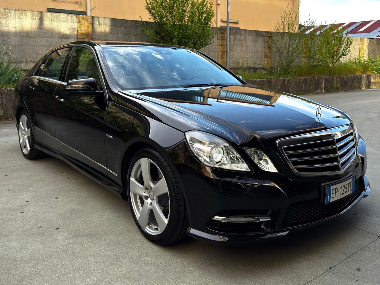 Mercedes-benz E 220 CDI BlueEFFICIENCY Avantgarde