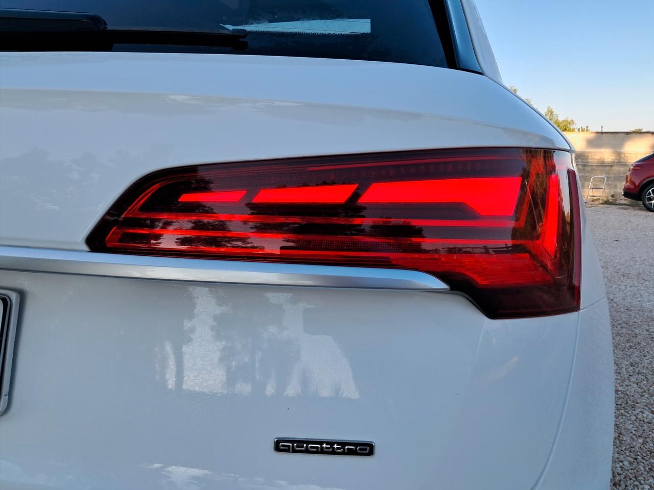 Audi Q5 40 TDI- S Tronic * TETTO-PELLE*LED-NAVY*RADAR