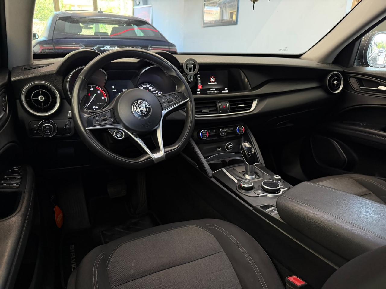 Alfa Romeo Stelvio 2.2 Turbodiesel 210 CV AT8 Q4 Executive