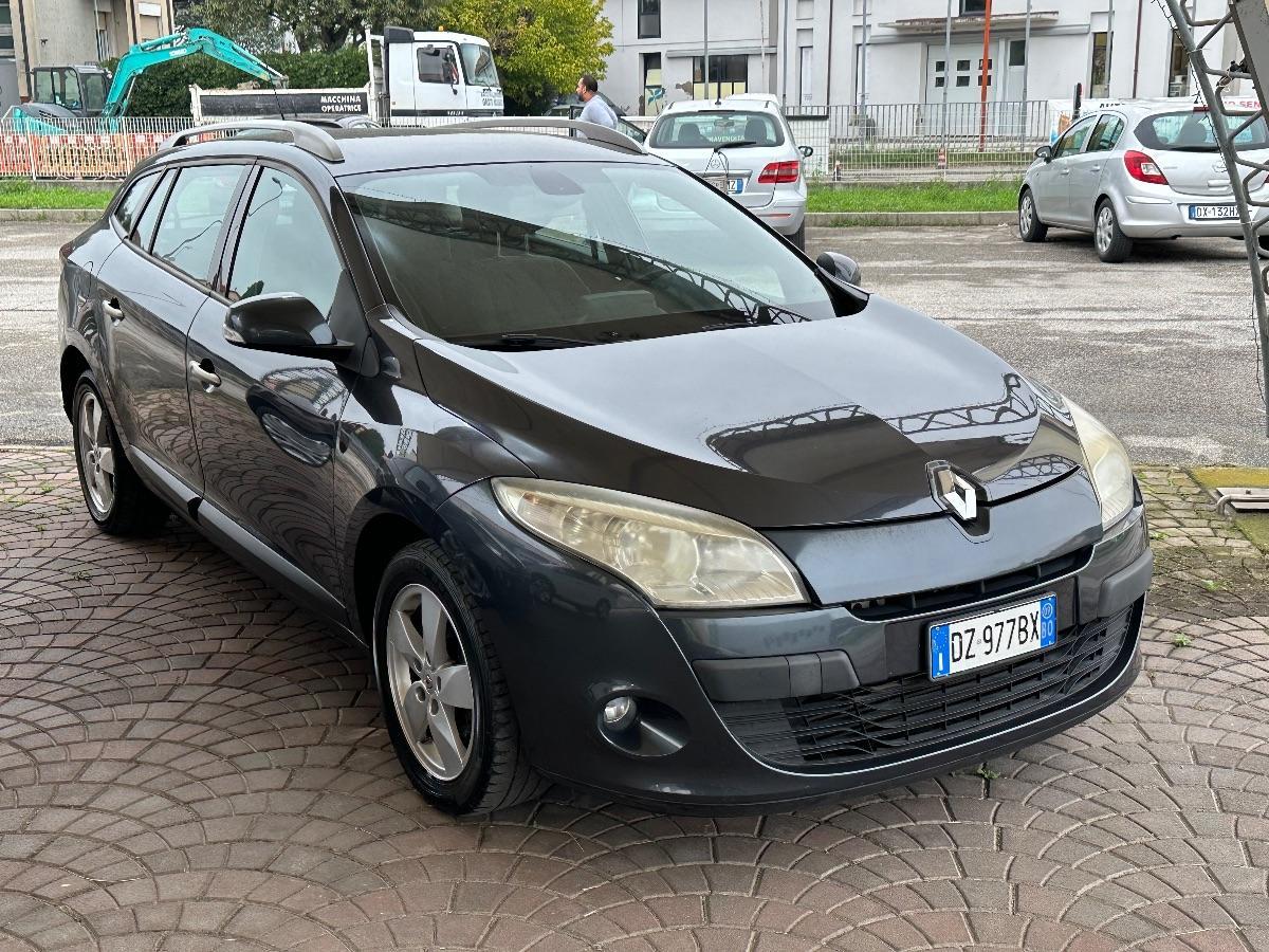 RENAULT - Mégane SporTour - 1.5 dCi 110CV EDC SporTour Dynam.