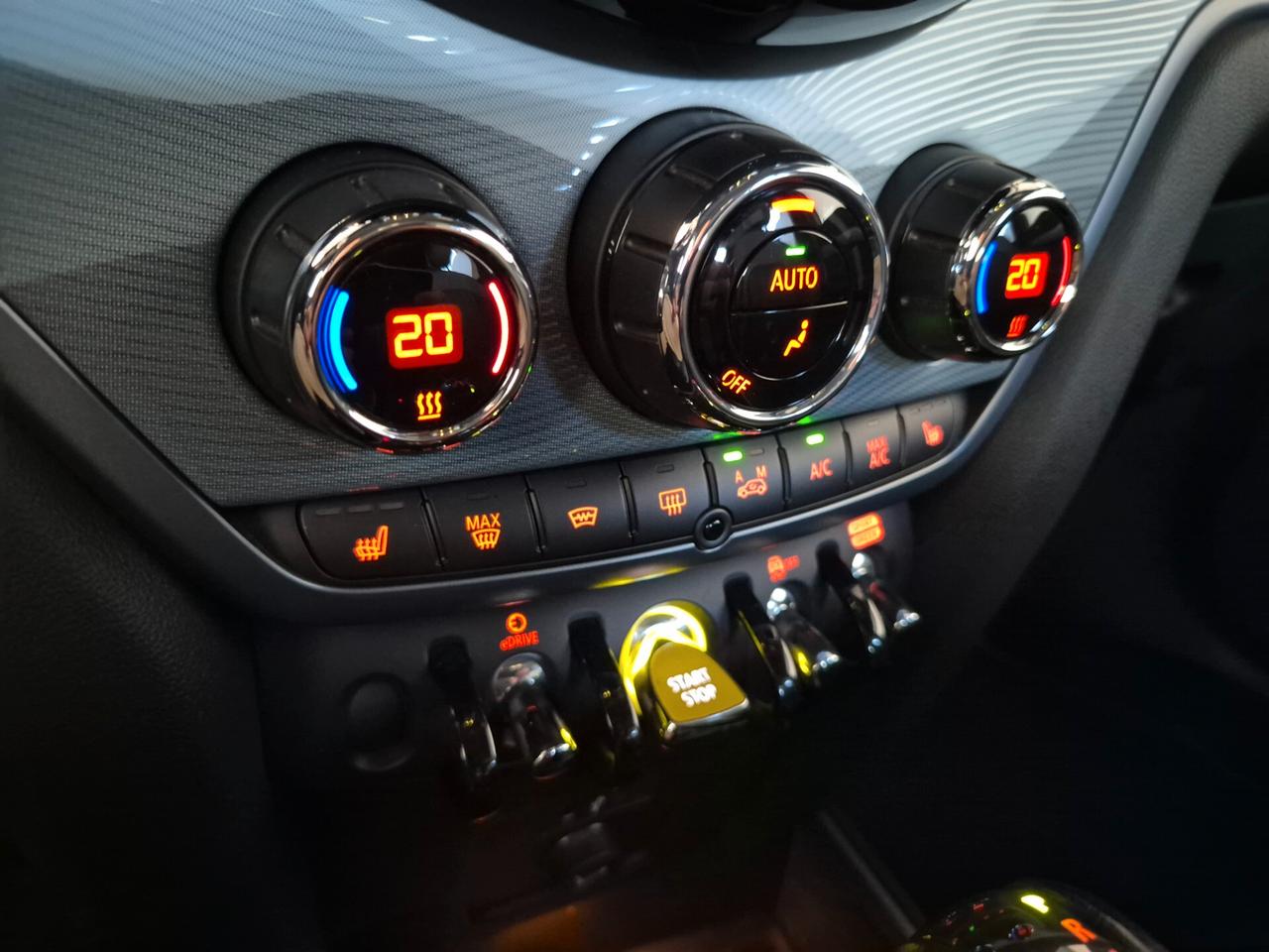 MINI Cooper Countryman 1.5 SE UNTAMED ALL4 AUT. LED PELLE SEDILI ELETTRICI 1 PROPRIETARIO
