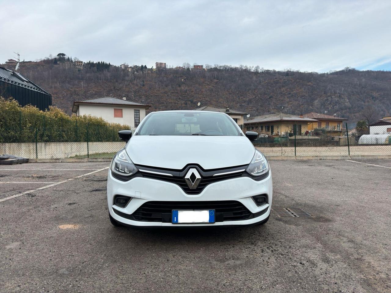 Renault Clio dCi 8V 75 CV 5 porte Moschino Zen