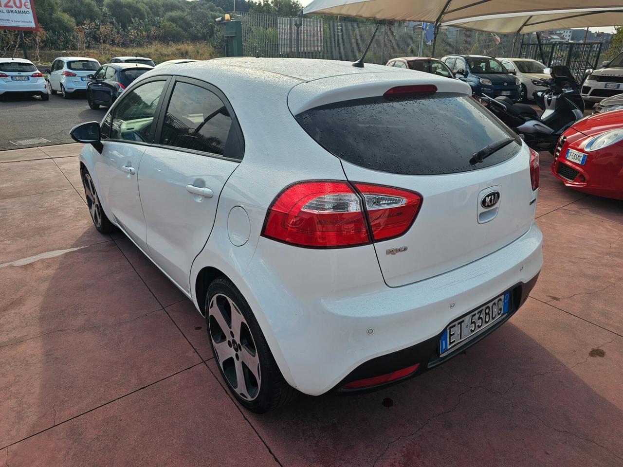Kia Rio 1.4 CRDi 5p. Cool