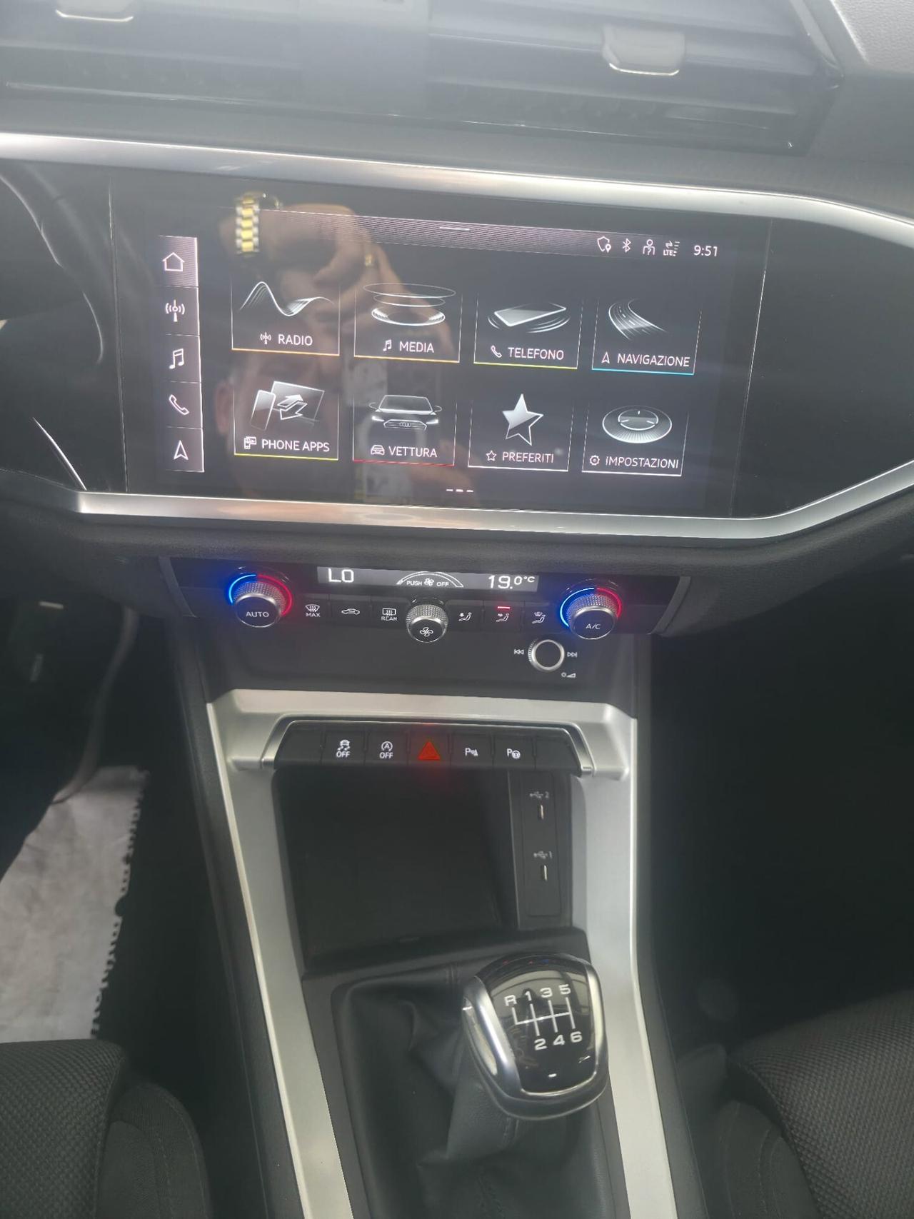 Audi Q3 35 TDI Business Advanced