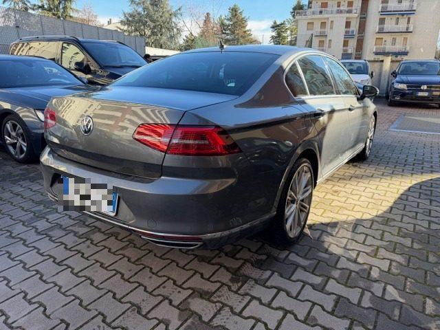 VOLKSWAGEN Passat 2.0 BiTDI 4MOTION DSG Highline BlueMotion Technolo