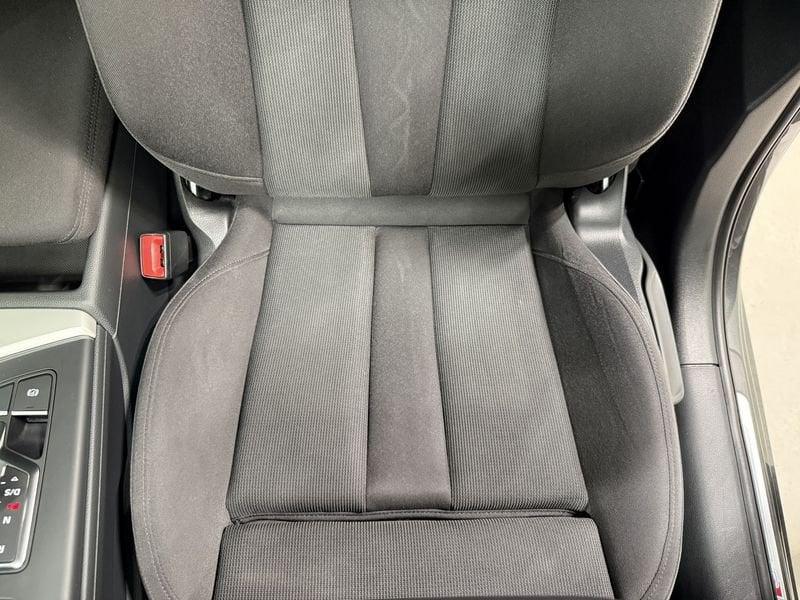 Audi A4 A4 Avant 35 TDI/163 CV S-Tronic S-Line Edition