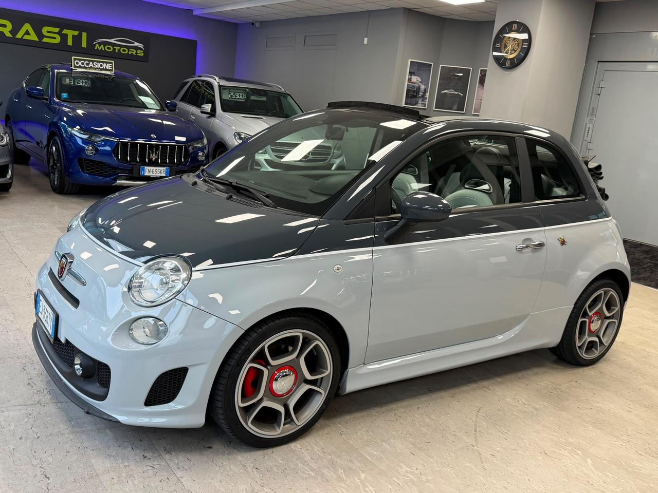 Abarth 500C Esseesse Versione: 1.4 Turbo T-Jet MTA Bicolore