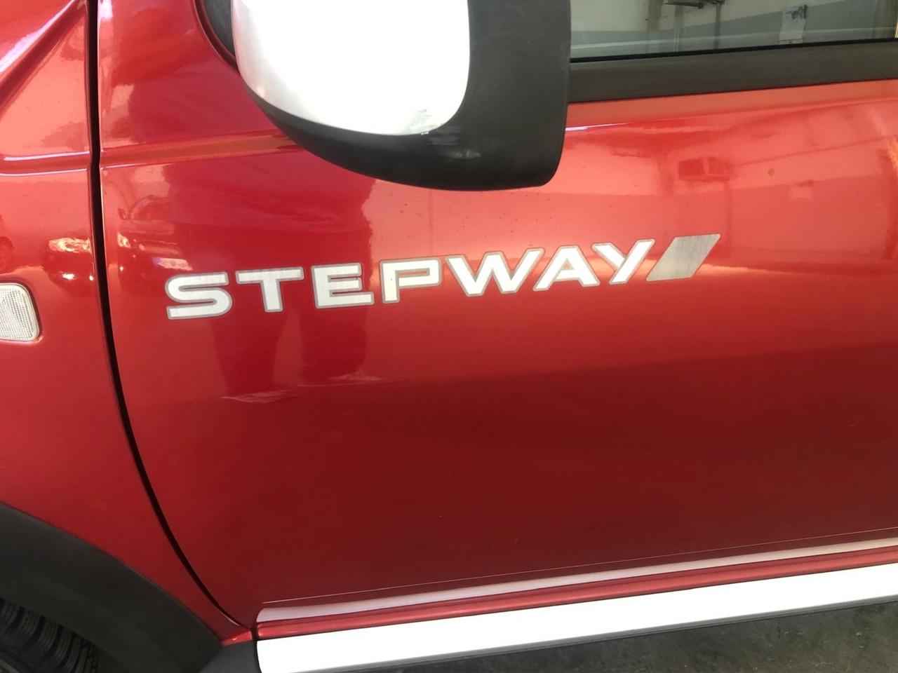 DACIA SANDERO STEPWAY 1.6 GPL-GARANZIA 12 MESI