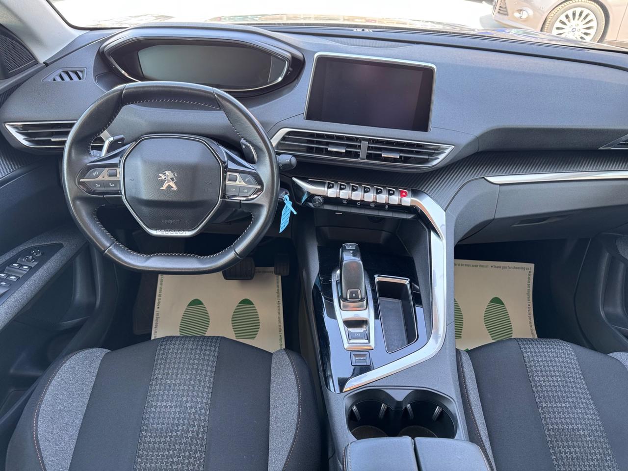 Peugeot 3008 BlueHDi 130 S&S EAT8 Active