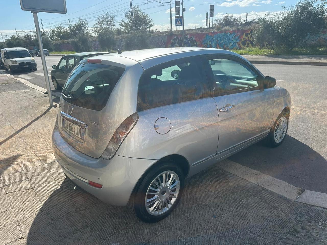 Lancia Ypsilon 1.3 MJT 75 CV Elle