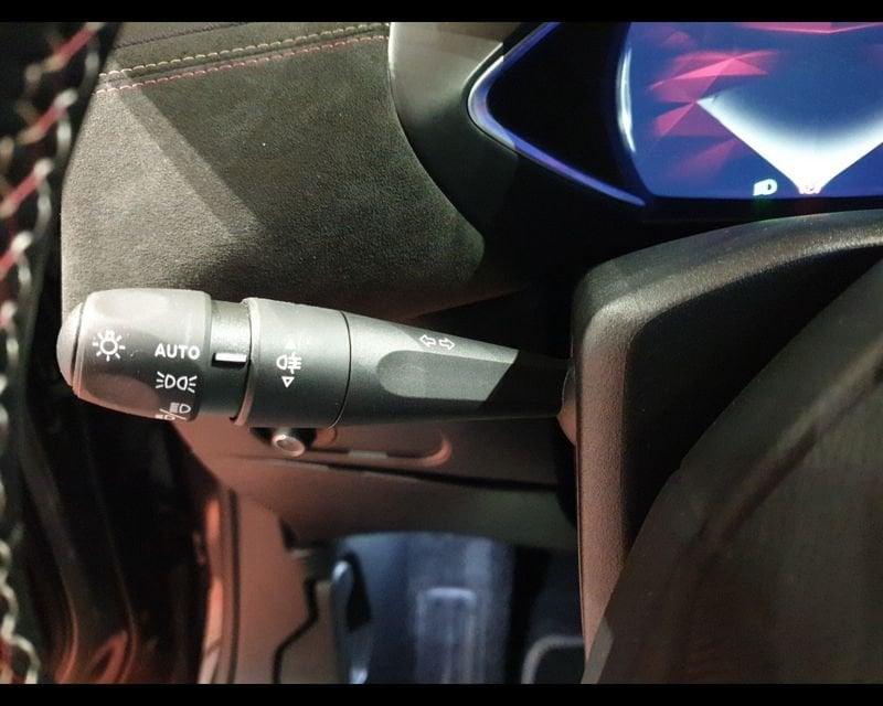 DS DS3 Crossback Hybrid 136 Étoile