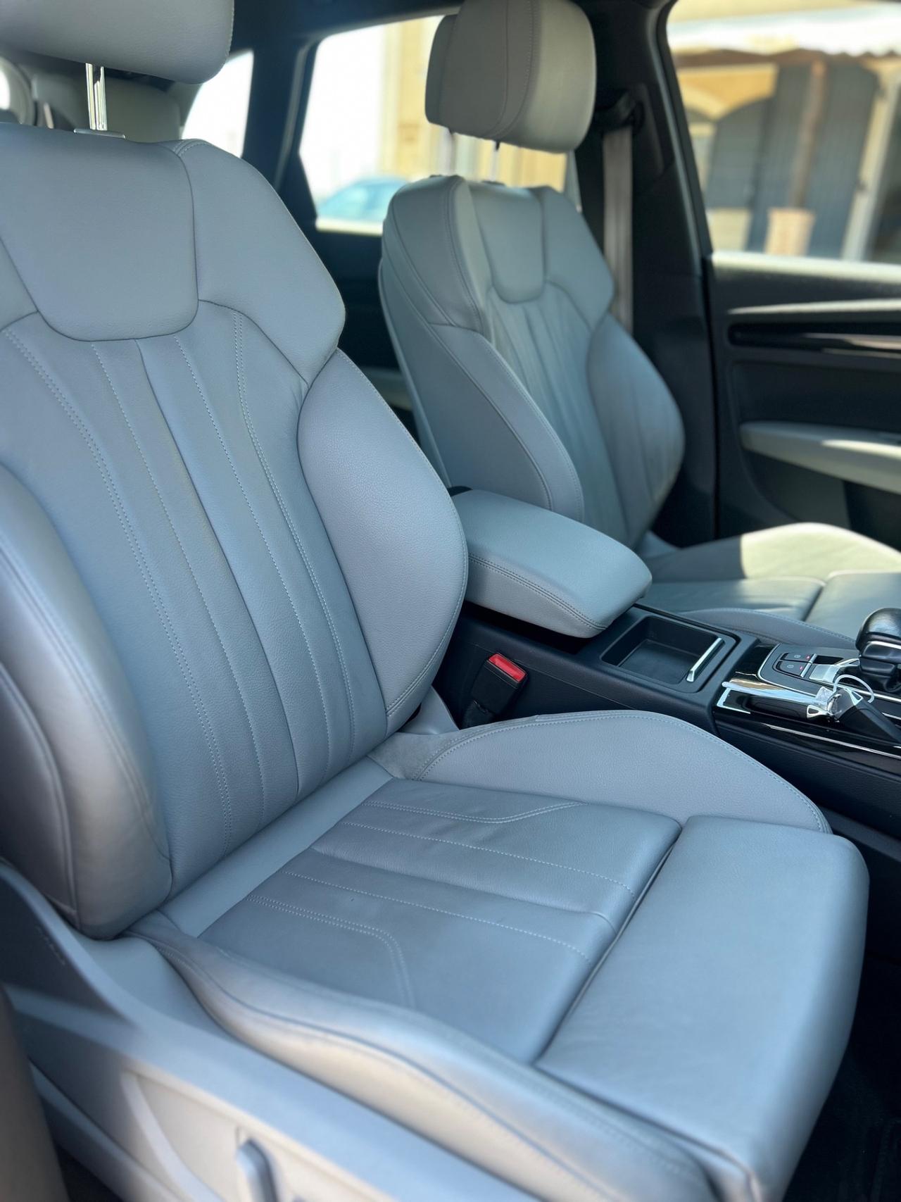 Audi Q5 2.0 TDI 190 CV quattro S tronic Business Sport