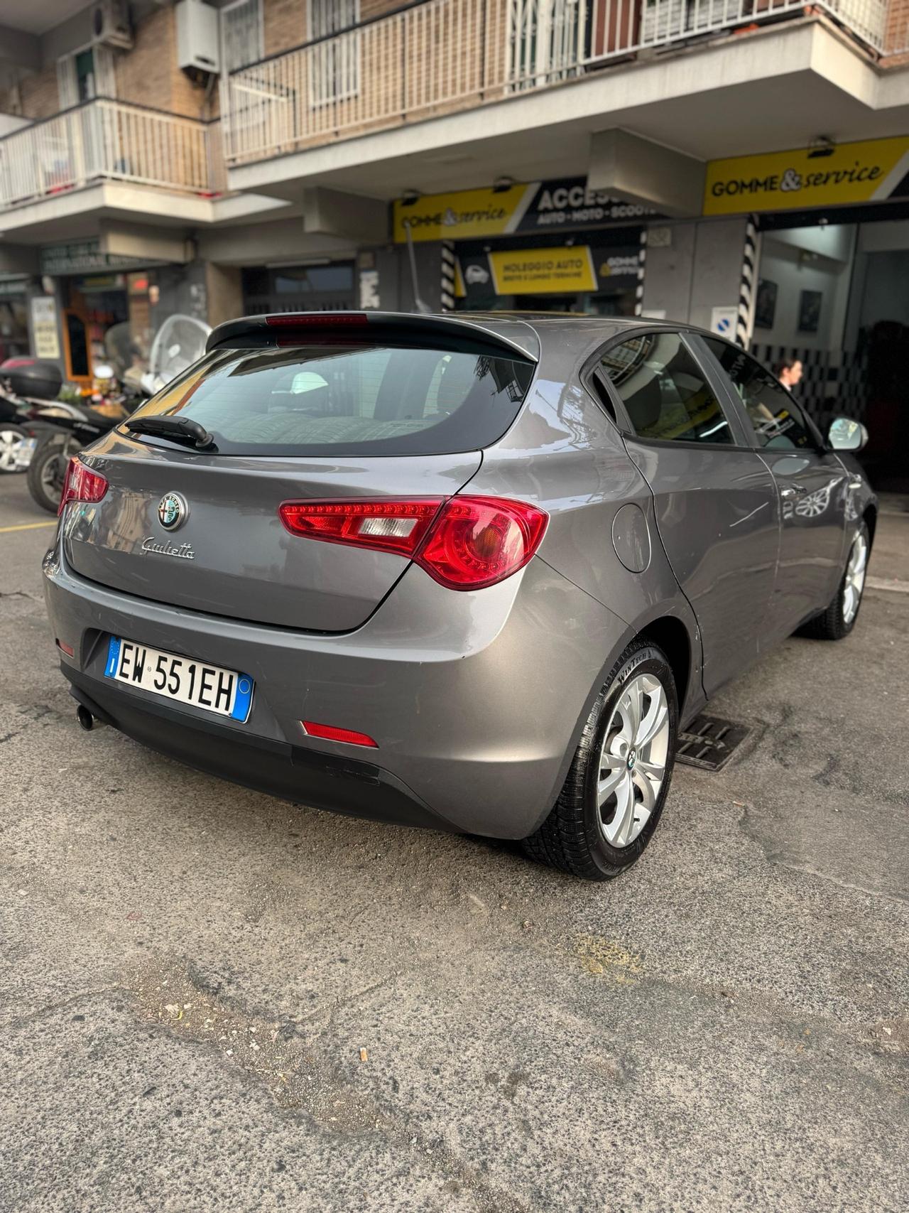 Alfa Romeo Giulietta 1.6 JTDm-2 105 CV Distinctive