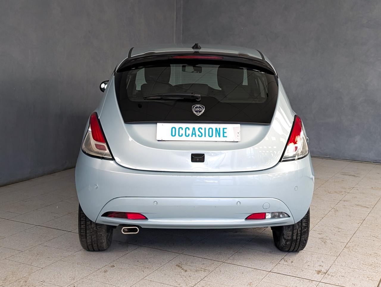 Lancia Ypsilon 1.0 Hybrid 70cv Platino