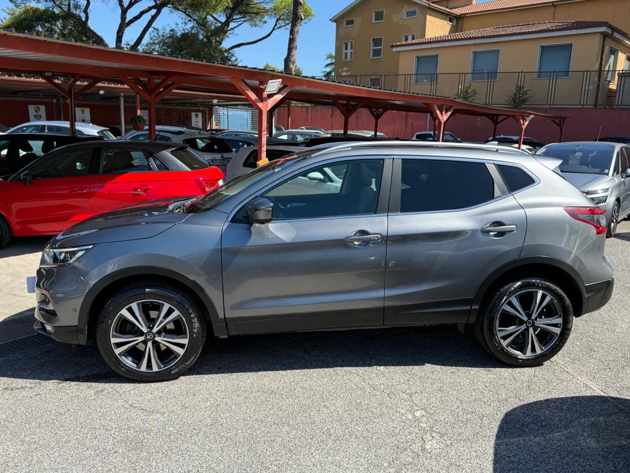 Qashqai 1..5 dCi 115 CV Tekna+-unipro-rate-garanzia