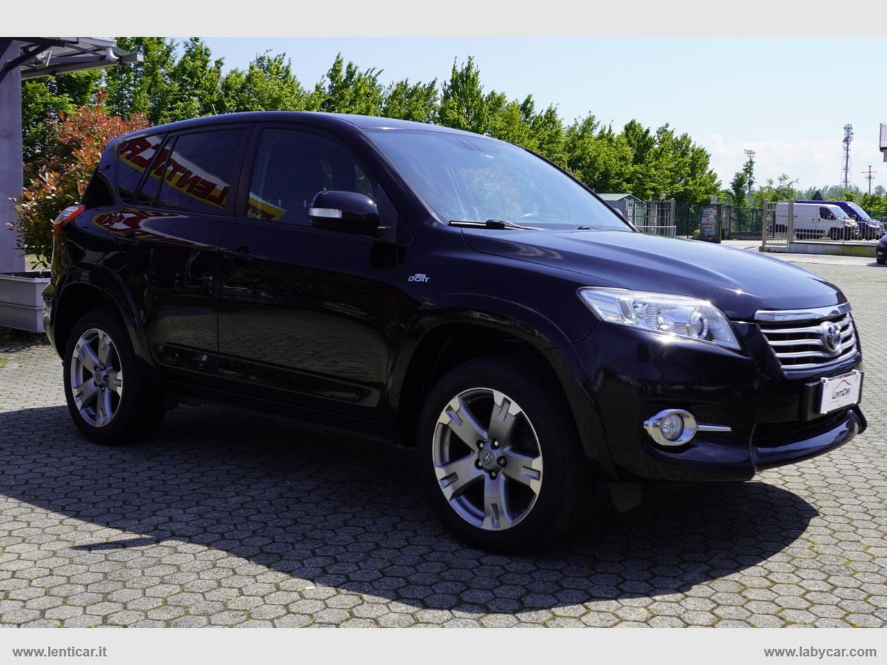 TOYOTA RAV4 Crossover 2.2 D-Cat A/T 150CV Exec.