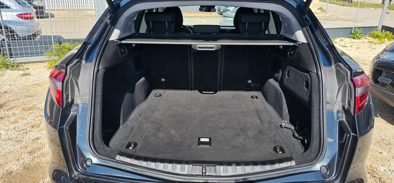 Alfa Romeo Stelvio 2.2 Turbodiesel 160 CV AT8 RWD Sport-Tech