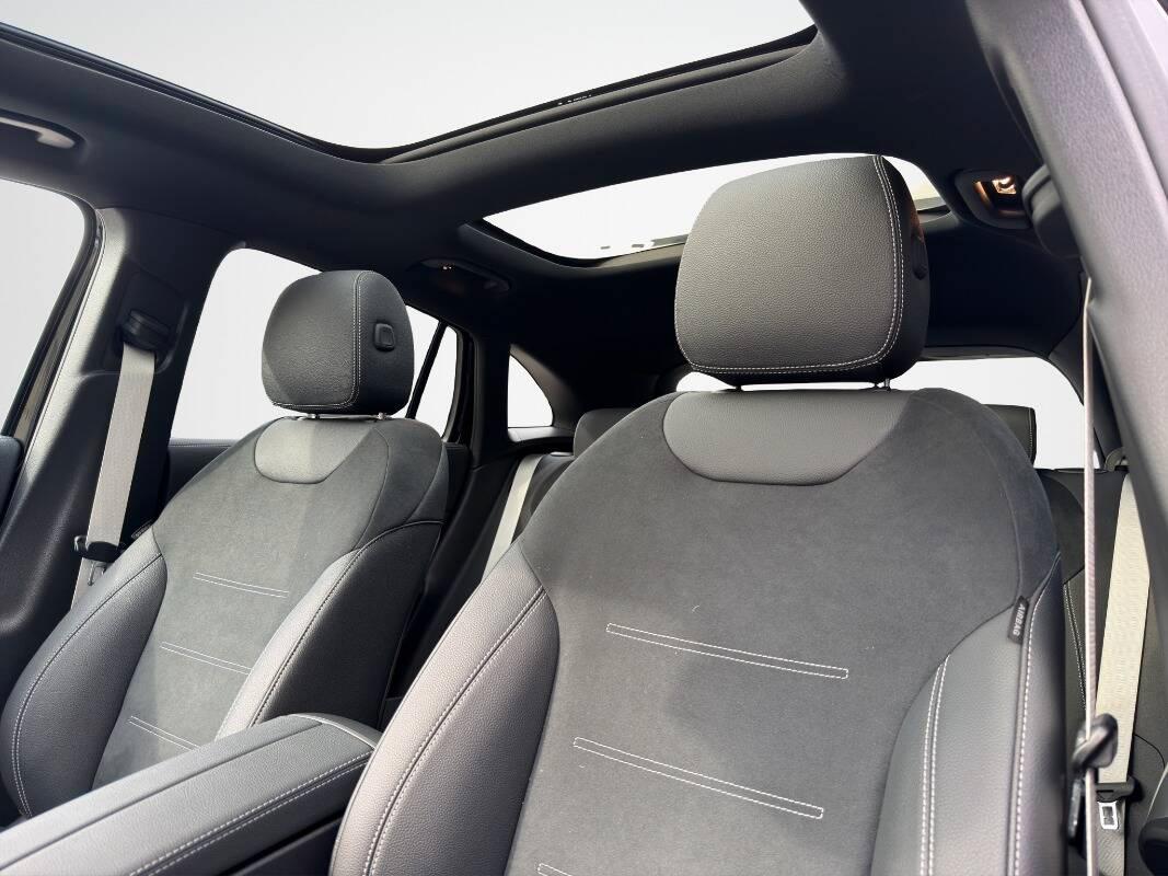 Mercedes Classe GLA 200 d AMG Line Premium Tetto Cerchio 20