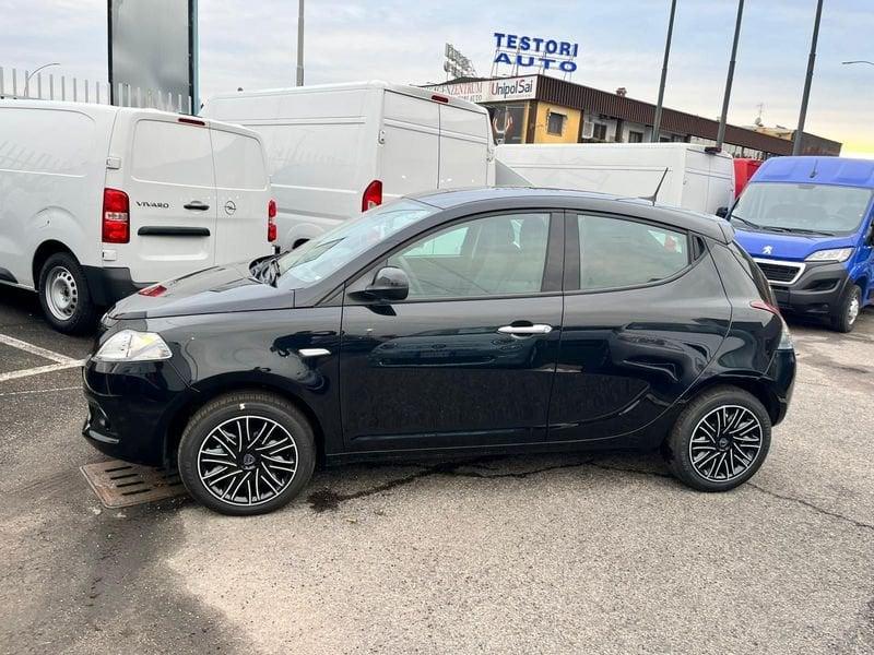 Lancia Ypsilon 1.0 FireFly 5 porte S&S Hybrid Oro