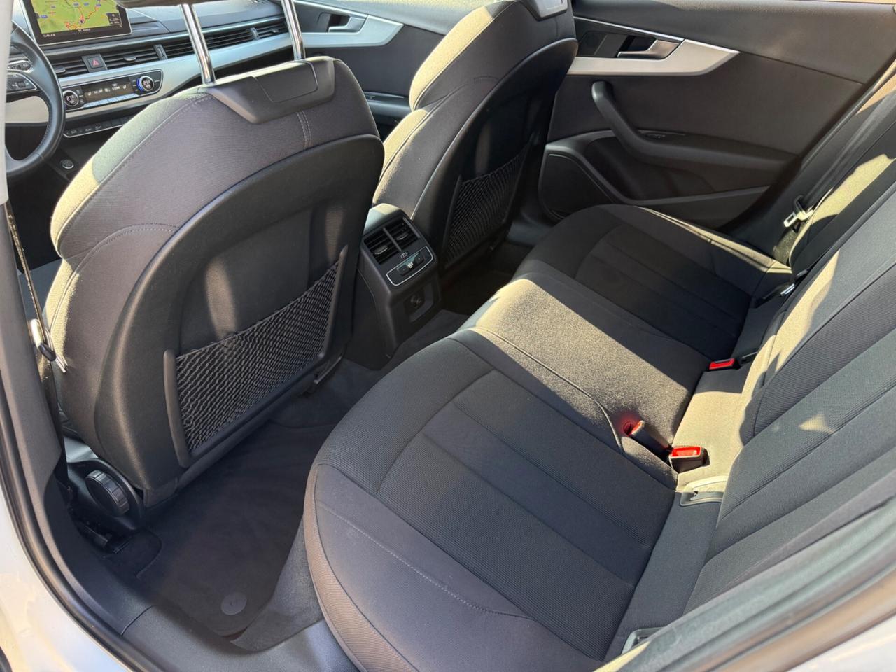 Audi A4 Avant 2.0 TDI 150 CV ultra S tronic VIRTUAL